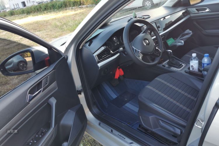 Volkswagen Lavida 2020 car image #18
