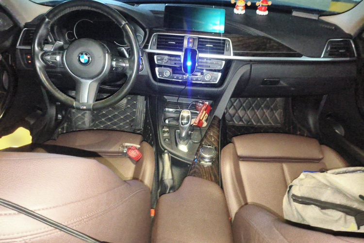 BMW 3 Series 2018 #7 BMW 3 Series 2018 imagem de carro #7