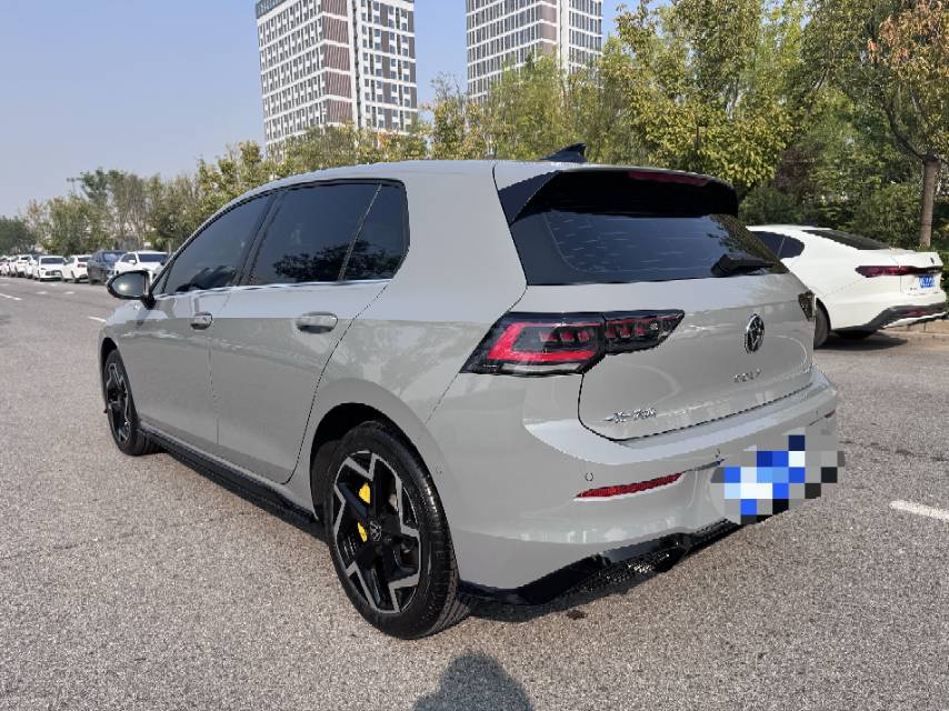 Volkswagen Golf 2025 #6 Volkswagen Golf 2025 صورة سيارة #6