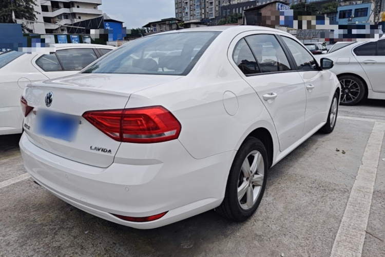 Volkswagen Lavida 2019 #7 Volkswagen Lavida 2019 car image #7