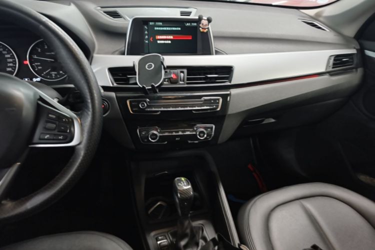 BMW X1 2017 #13 BMW X1 2017 car image #13