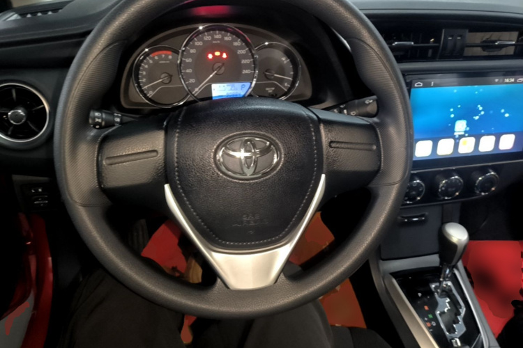 Toyota Corolla 2018 imagen de coche #10
