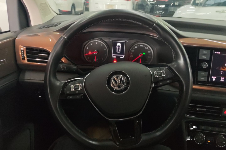 Volkswagen Tharu 2019 изображение автомобиля #11