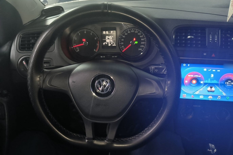 Volkswagen Polo 2017 #11 Volkswagen Polo 2017 car image #11