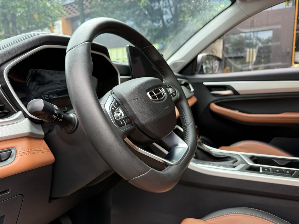 GEELY Vision X6 2020 car image #13