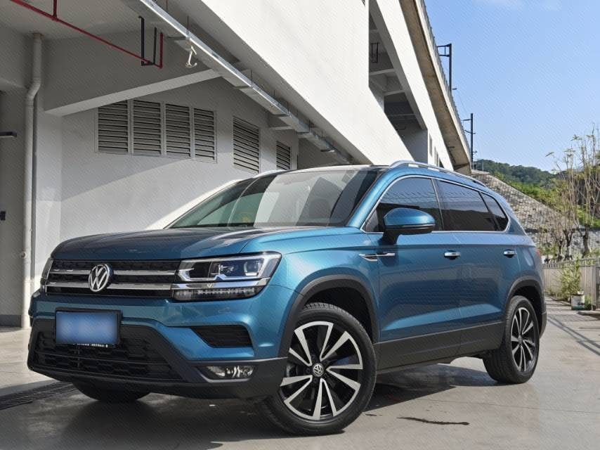 2019 immagine di auto 