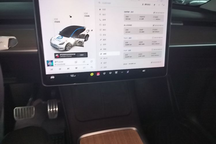 Tesla Model Y 2021 #13 Tesla Model Y 2021 car image #13