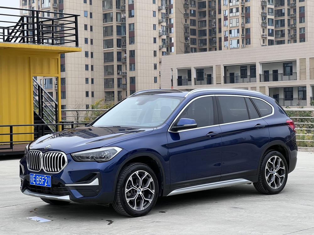 BMW X1 2020 BMW X1 2020 car image