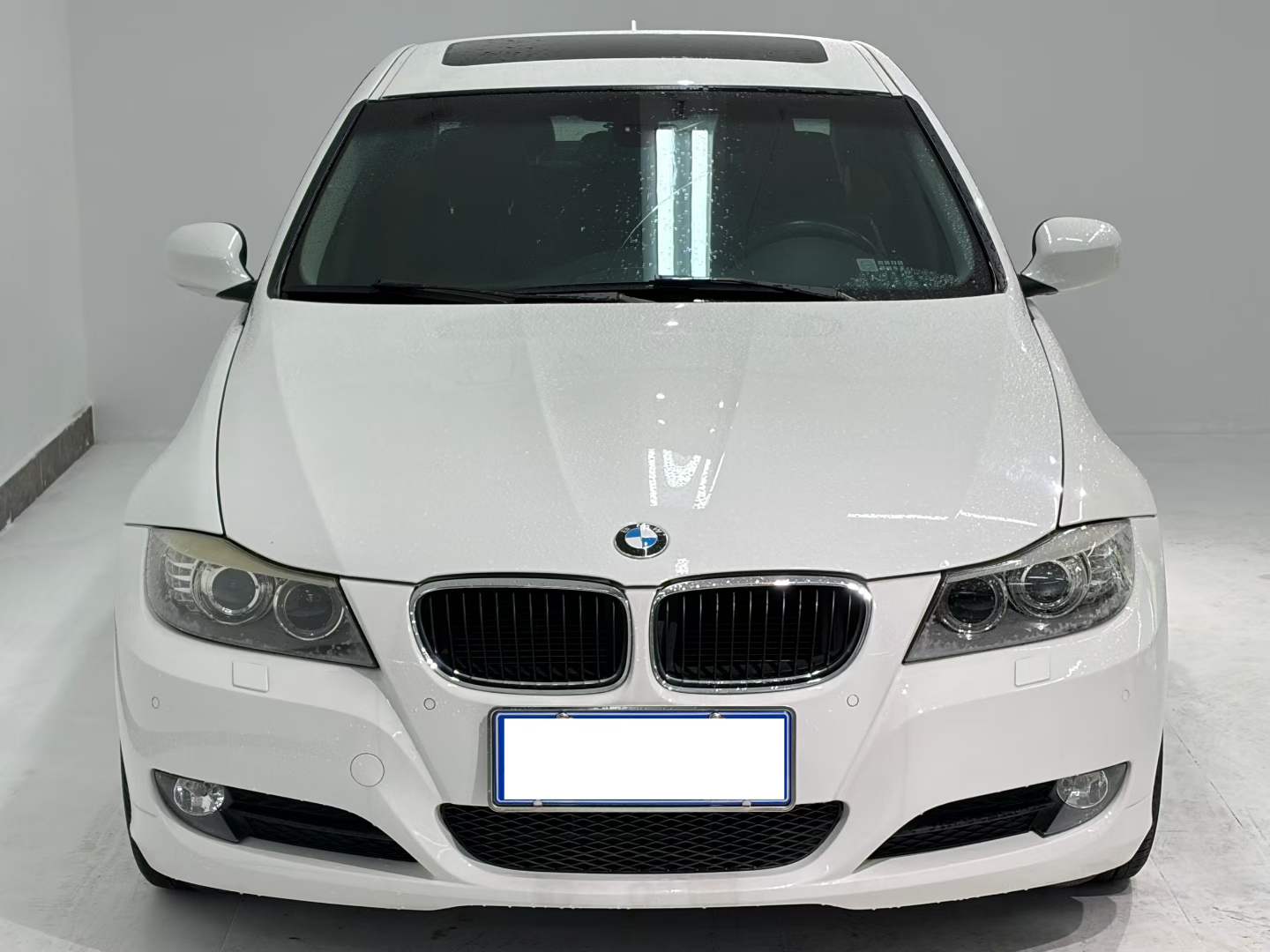 BMW 3 Series (Imported) 2010 #2 BMW 3 Series (Imported) 2010 car image #2