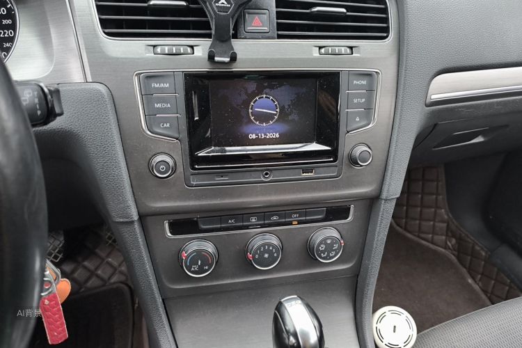 Volkswagen Golf 2016 car image #15