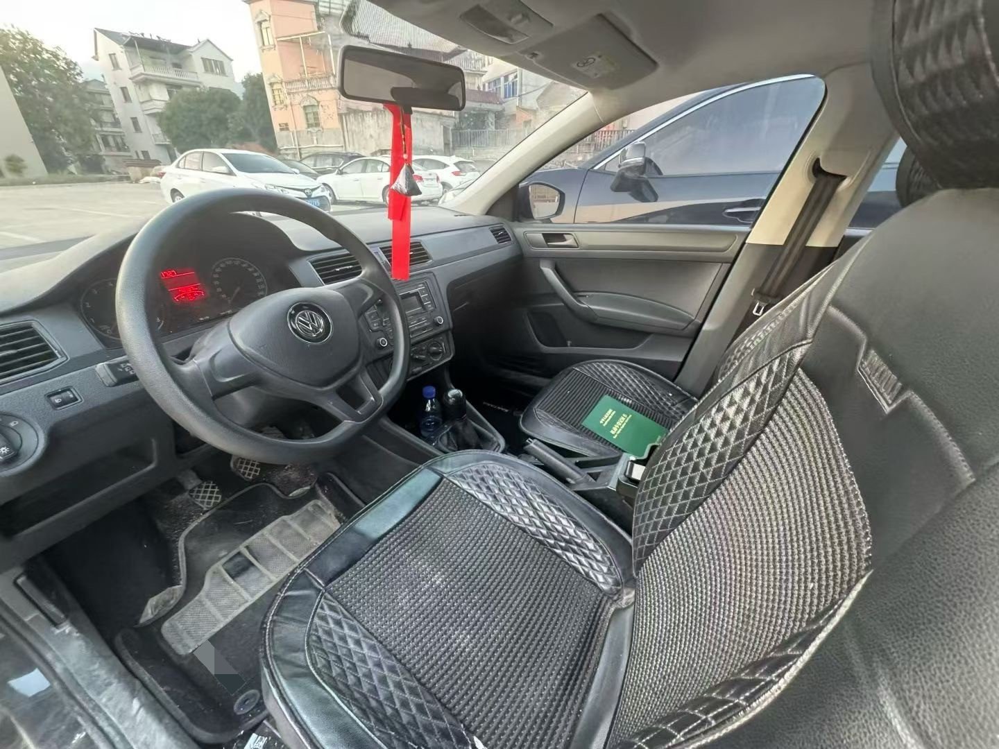Volkswagen Santana 2022 car image #3