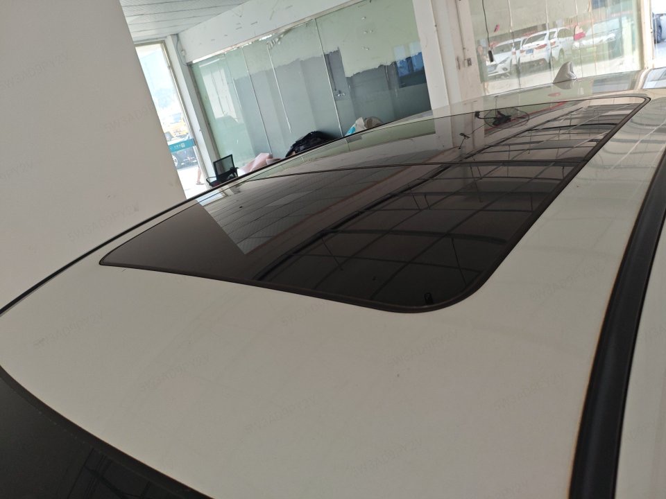 2020 immagine di auto #5