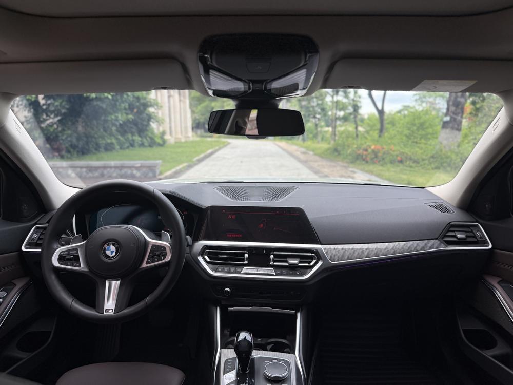 BMW 3 Series 2019 #8 BMW 3 Series 2019 car image #8