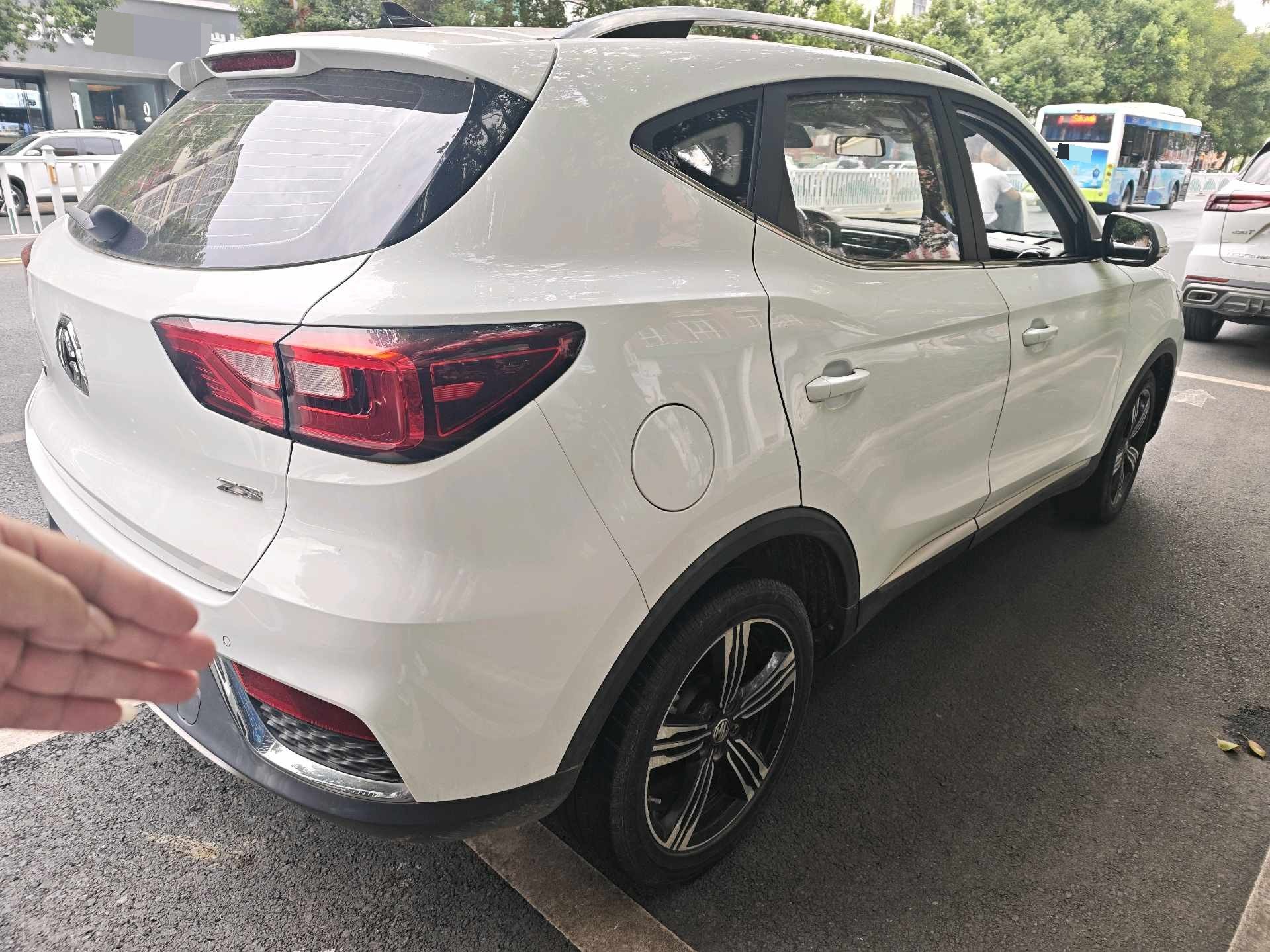 MG ZS 2018 immagine di auto #4