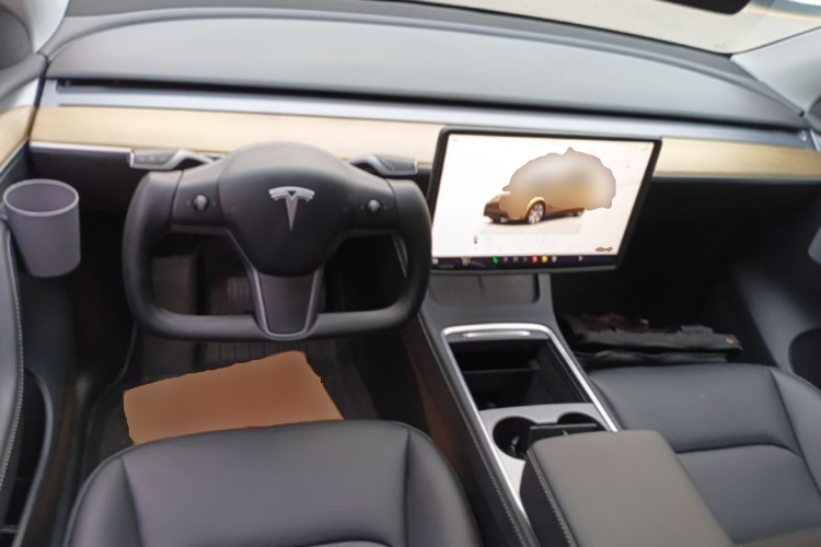 Tesla Model Y 2023 #11 Tesla Model Y 2023 car image #11