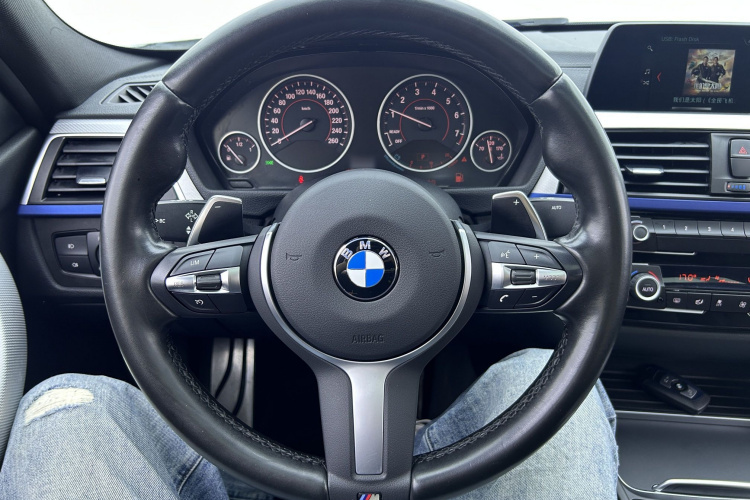 BMW 3 Series 2018 #15 BMW 3 Series 2018 car image #15