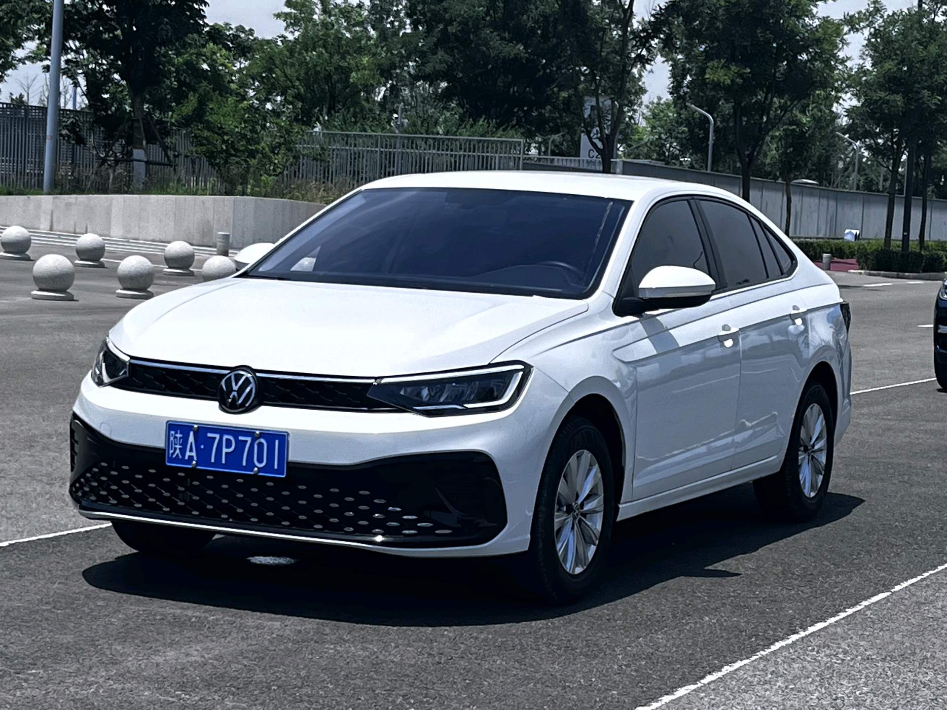 Volkswagen Lavida 2026 car image 