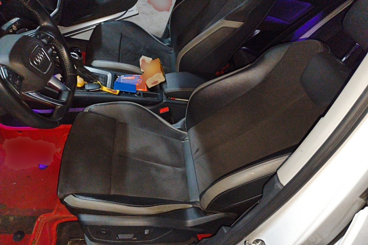 Audi Q3 2021 car image #9