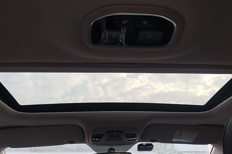GEELY Emgrand 2020 #18 GEELY Emgrand 2020 صورة سيارة #18