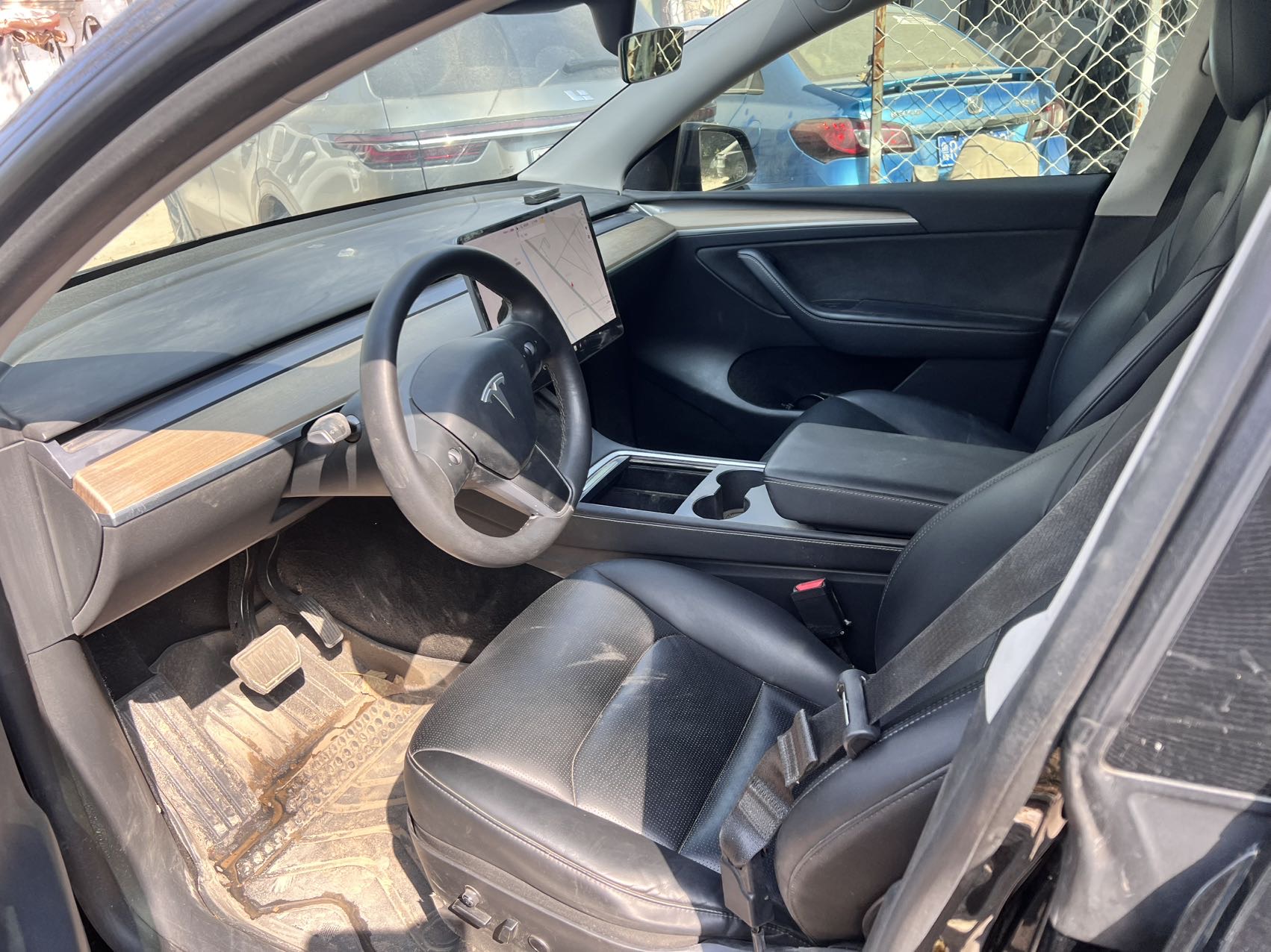 Tesla Model Y 2021 immagine di auto #5