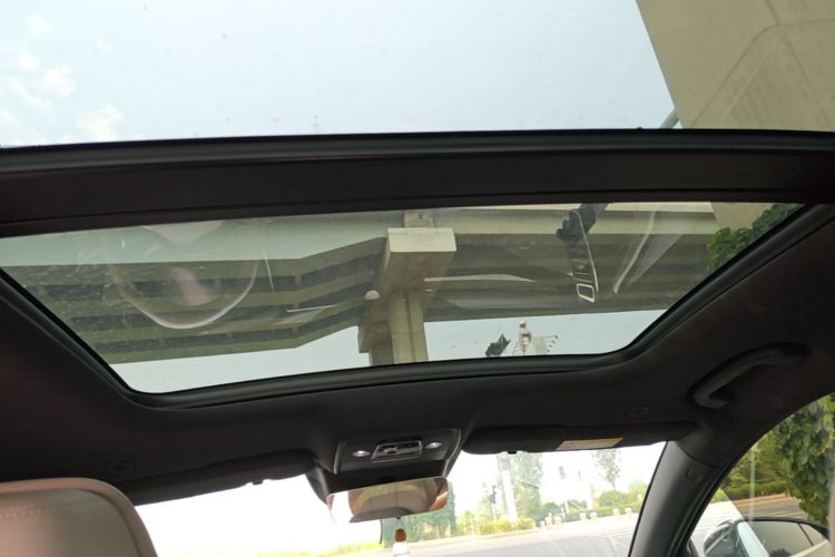BYD Han 2024 car image #18