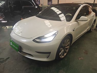 Tesla Model 3 2020 Tesla Model 3 2020 immagine di auto