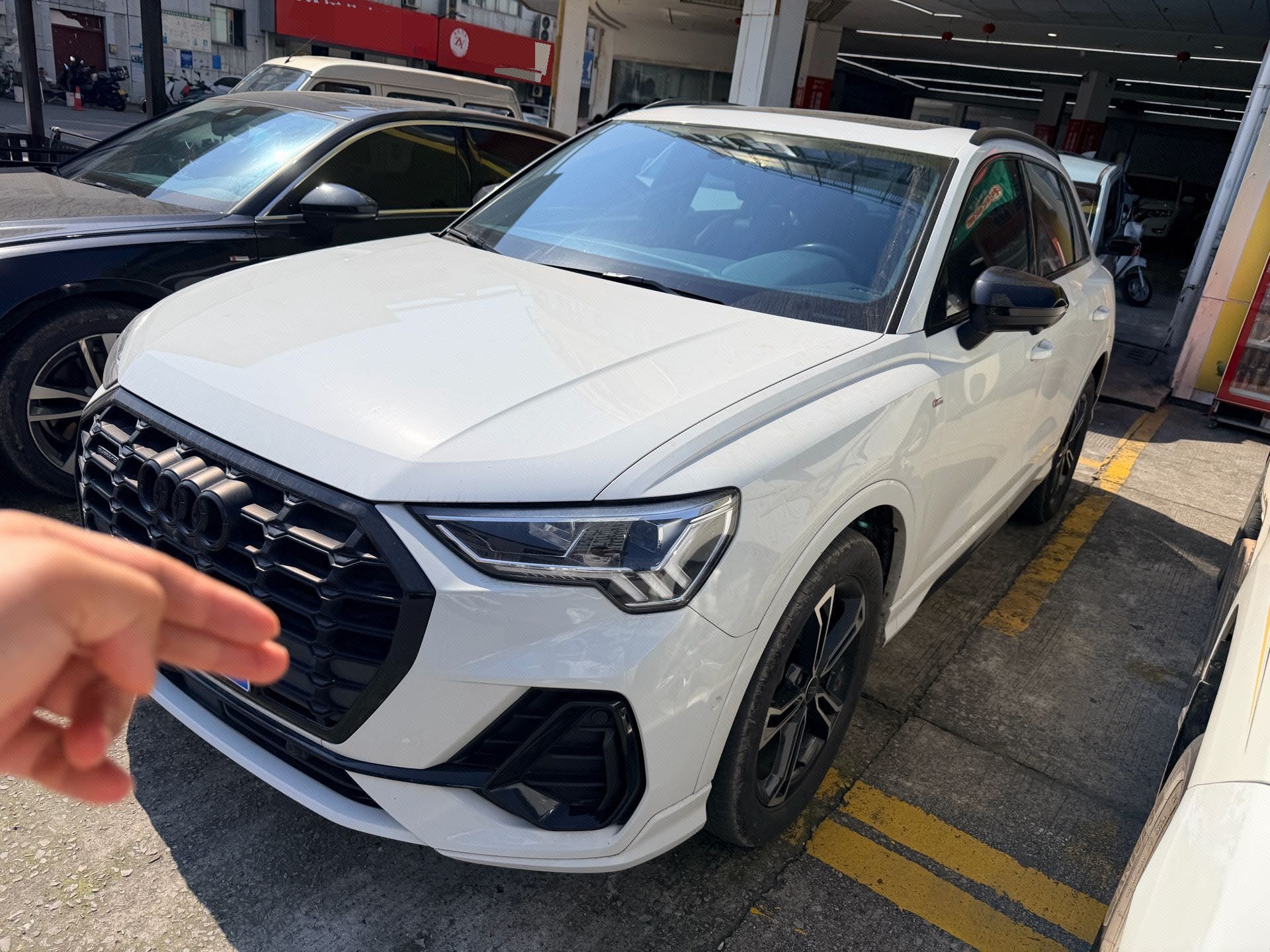 Audi Q3 2023 Audi Q3 2023 car image