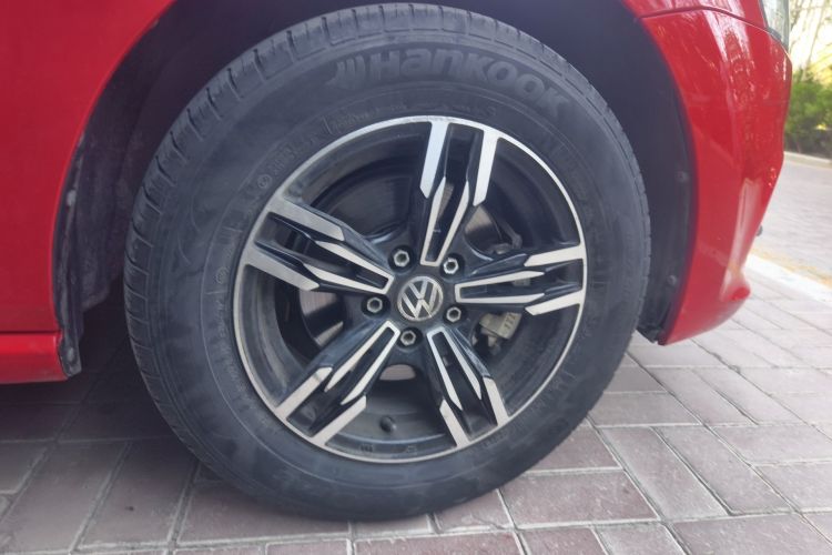Volkswagen Polo 2018 car image #9