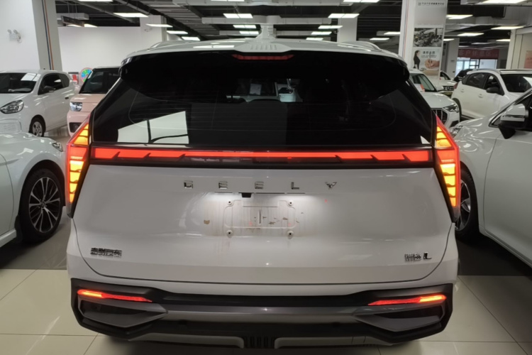 GEELY Boyue L 2024 immagine di auto #6