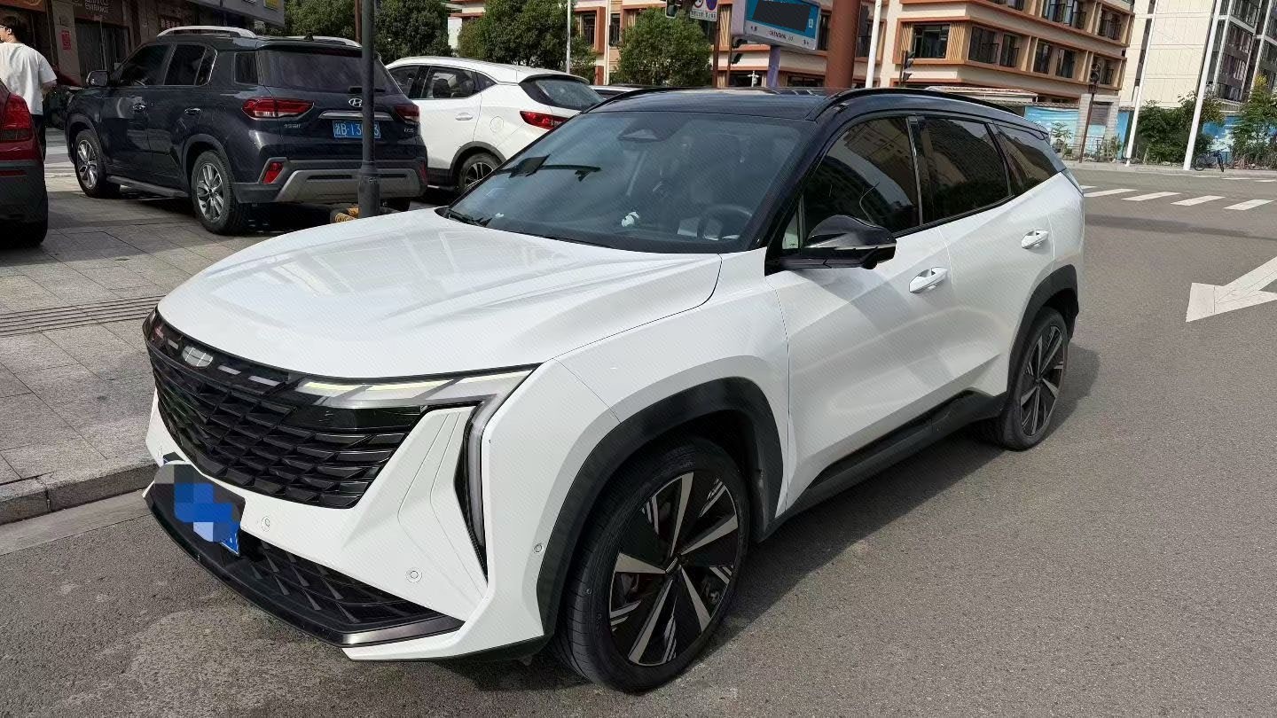 GEELY Boyue L 2023 صورة سيارة 