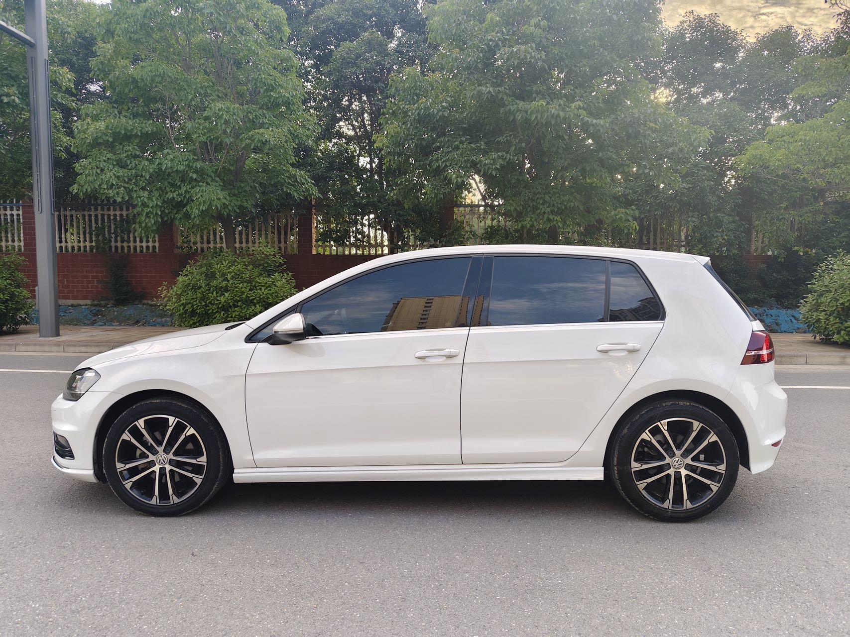 Volkswagen Golf 2017 #9 Volkswagen Golf 2017 car image #9