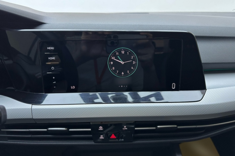 Volkswagen Golf 2021 car image #16
