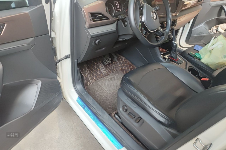 Volkswagen Tharu 2020 car image #18