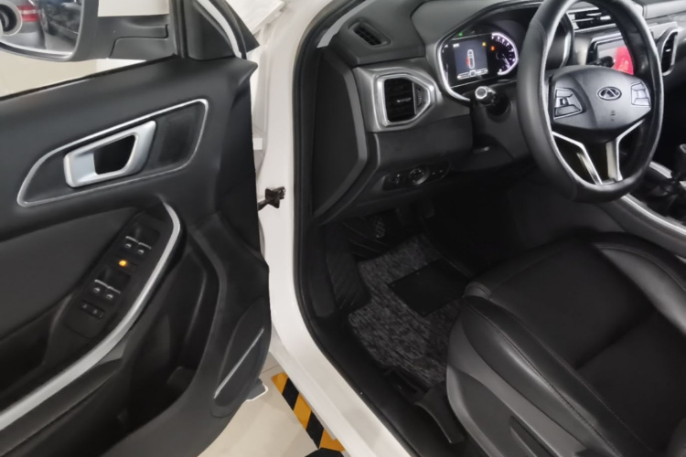 Chery Tiggo 5x 2018 #12 Chery Tiggo 5x 2018 car image #12