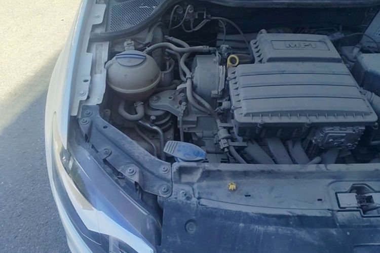 Volkswagen Polo 2019 car image #23