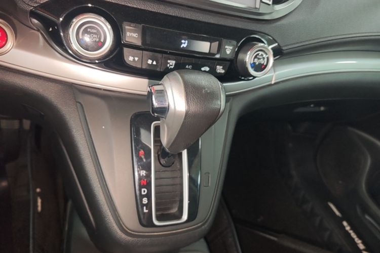 Honda CR-V 2015 #14 Honda CR-V 2015 car image #14