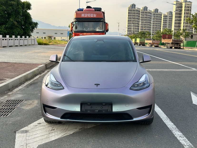 Tesla Model Y 2023 #2 Tesla Model Y 2023 car image #2