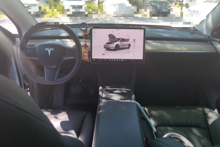 Tesla Model Y 2023 #7 Tesla Model Y 2023 car image #7