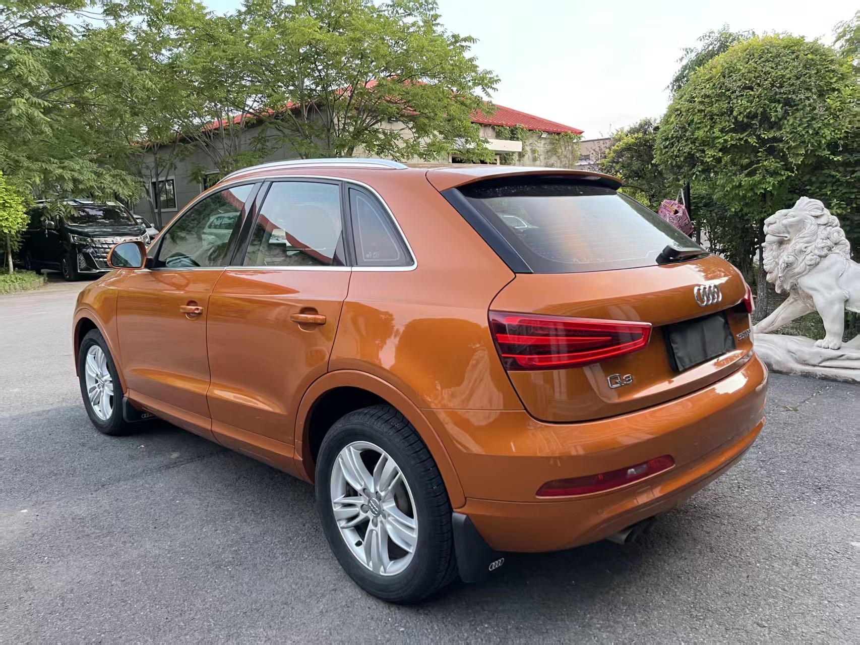Audi Q3 2014 car image #7