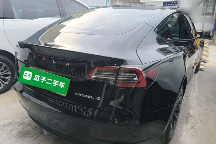 Tesla Model 3 2021 car image #5
