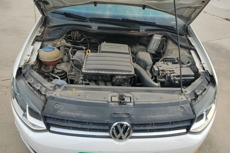 Volkswagen Polo 2015 #20 Volkswagen Polo 2015 car image #20