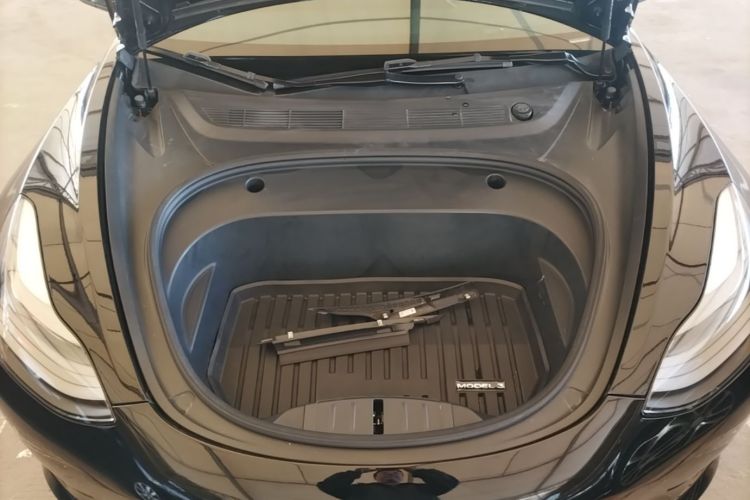 Tesla Model 3 2022 car image #20