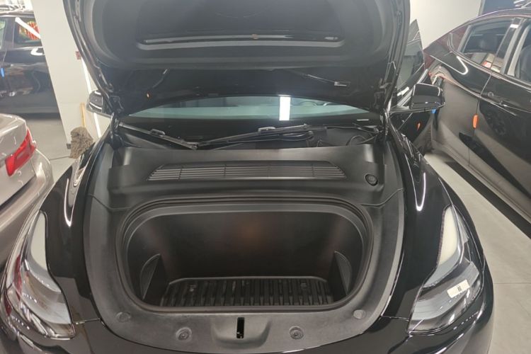 Tesla Model Y 2023 #20 Tesla Model Y 2023 immagine di auto #20