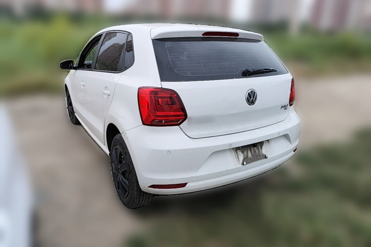 Volkswagen Polo 2016 car image #5