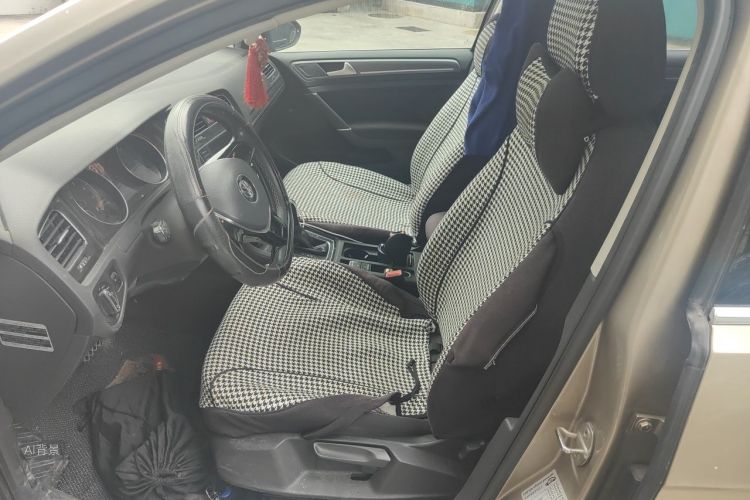 Volkswagen Golf 2017 car image #17