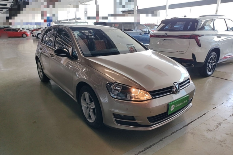 Volkswagen Golf 2017 car image #4