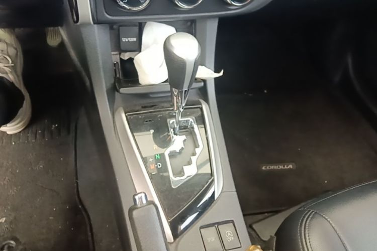 Toyota Corolla 2017 #16 Toyota Corolla 2017 car image #16
