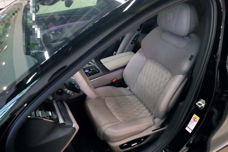 BYD Han 2025 car image #22