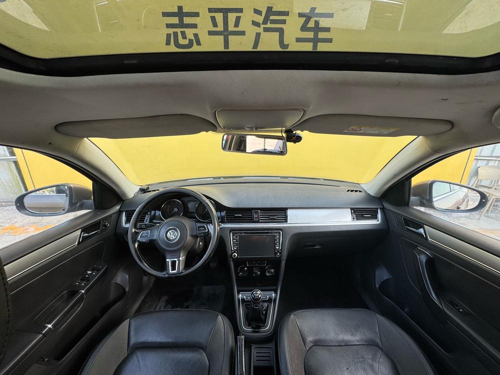 Volkswagen Bora 2015 car image #7