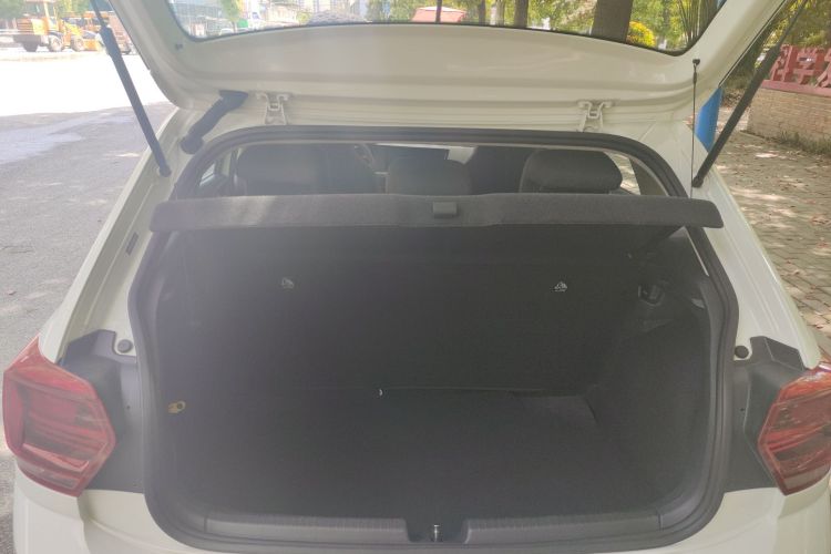 Volkswagen Polo 2023 immagine di auto #19